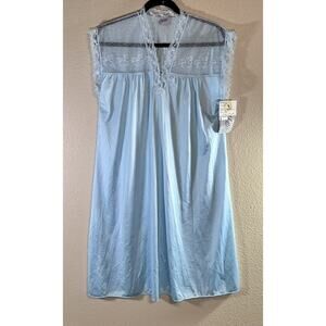 Vintage da Notte Size Small Nightgown Grannycore Lace Light Blue